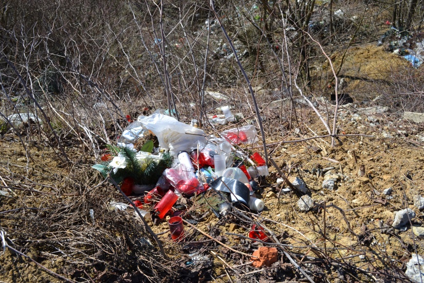 Mesto začalo s jarným upratovaním