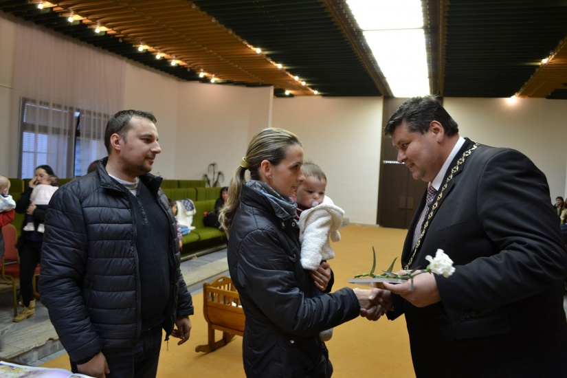 Primátor vítal nových občanov mesta Vranov nad Topľou