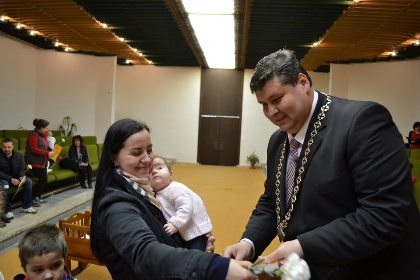 Primátor vítal nových občanov mesta Vranov nad Topľou