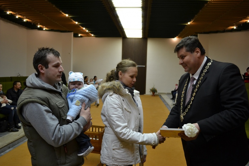 Primátor vítal nových občanov mesta Vranov nad Topľou