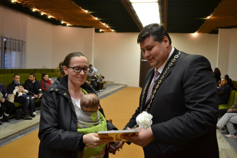 Primátor vítal nových občanov mesta Vranov nad Topľou