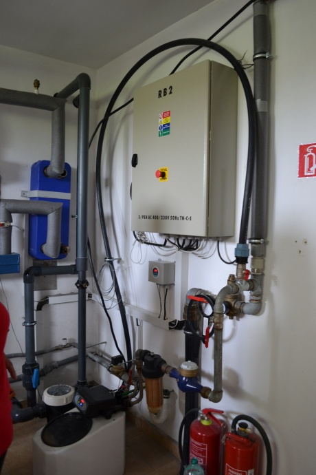 Vodu v bazénoch ohrievajú slnečné kolektory