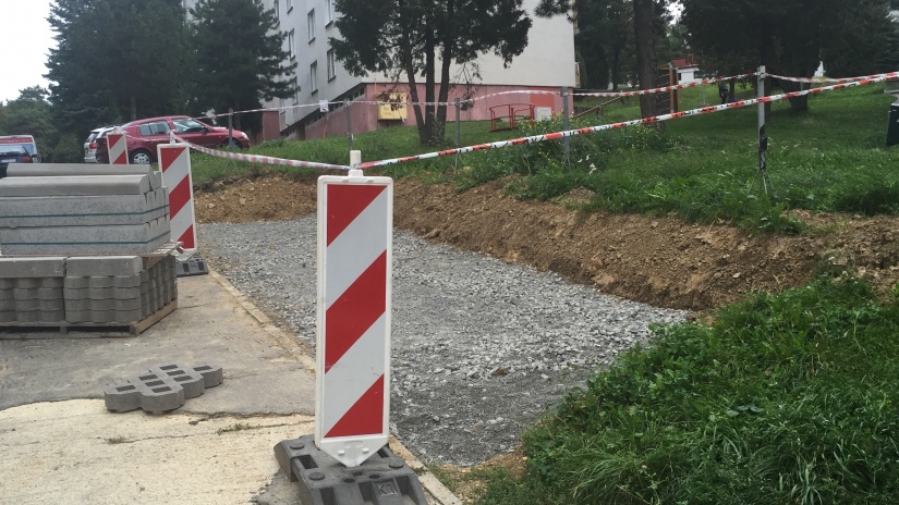 Plocha na Sídlisku 1. mája pri BD I počas úpravy