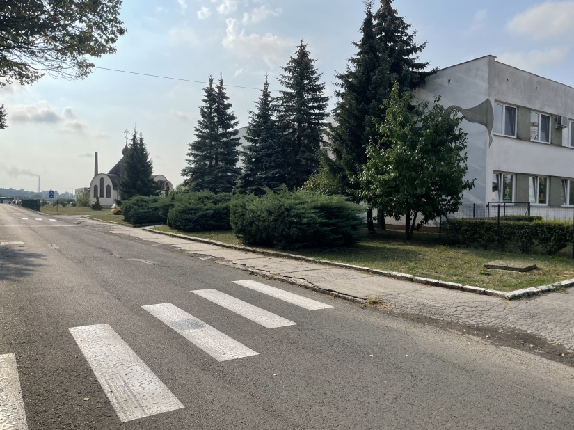 Naplánovaná je aj oprava chodníka na Bernolákovej ulici (pri CZŠ)