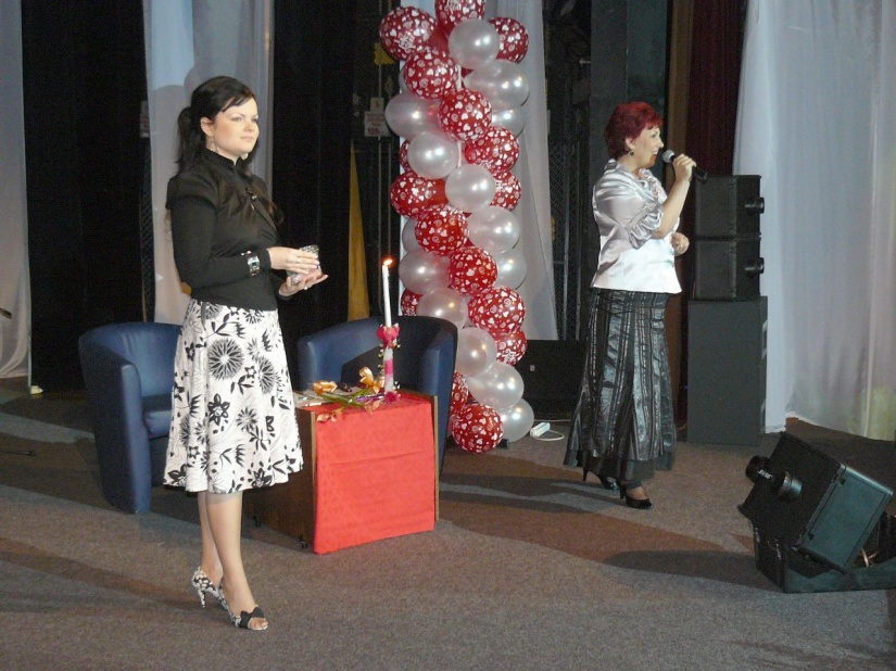 Moderátorky - Drahuška Kalmanová a Viera Machková