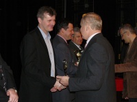 Primátor mesta odovzdáva ocenenie Milanovi Marcinovovi /tenis/ - kategória dospelých