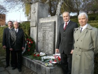 Uctenie pamiatky pri Pamätníku padlým v 1. svetovej vojne na hlavnom mestskom cintoríne