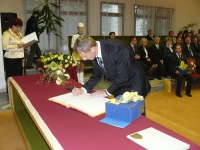 Odovzdávanie verejných uznaní