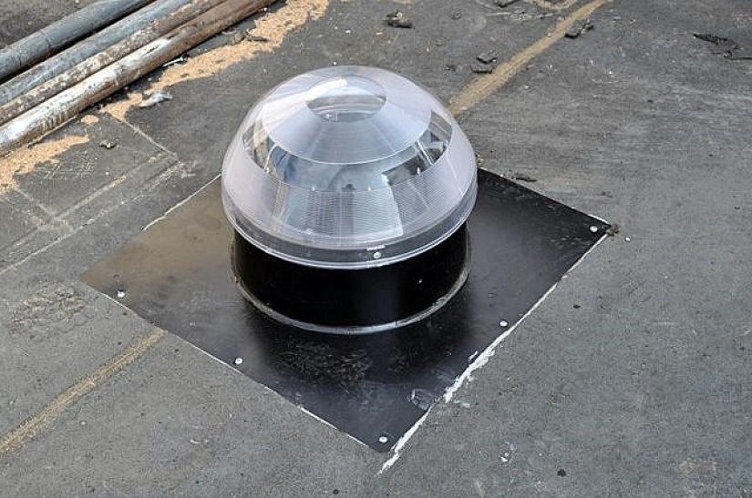 Dom kultúry - inštalácia svetlovodov na streche