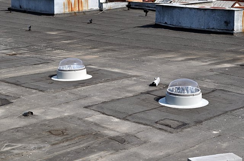 Dom kultúry - inštalácia svetlovodov na streche