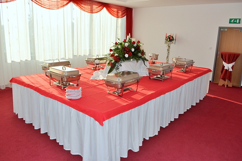 Salónik pri estrádnej sále