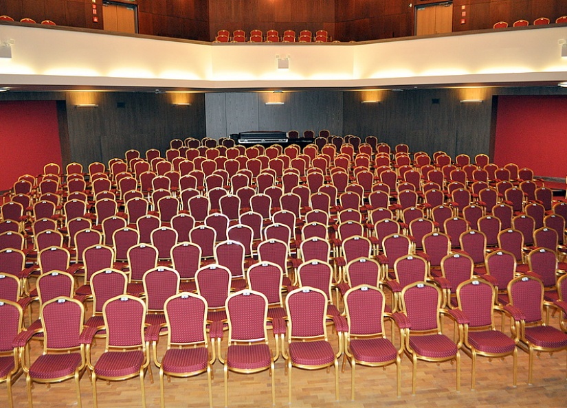 Estrádna sála DK- divadelná úprava