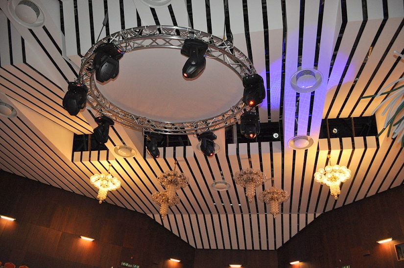 Estrádna sála DK- strop