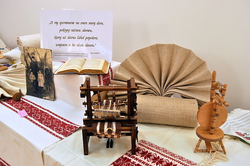 Výstava remeselných výrobkov v DK Vranov nad Topľou