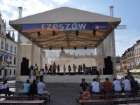 Rzeszow -rynek -pódium